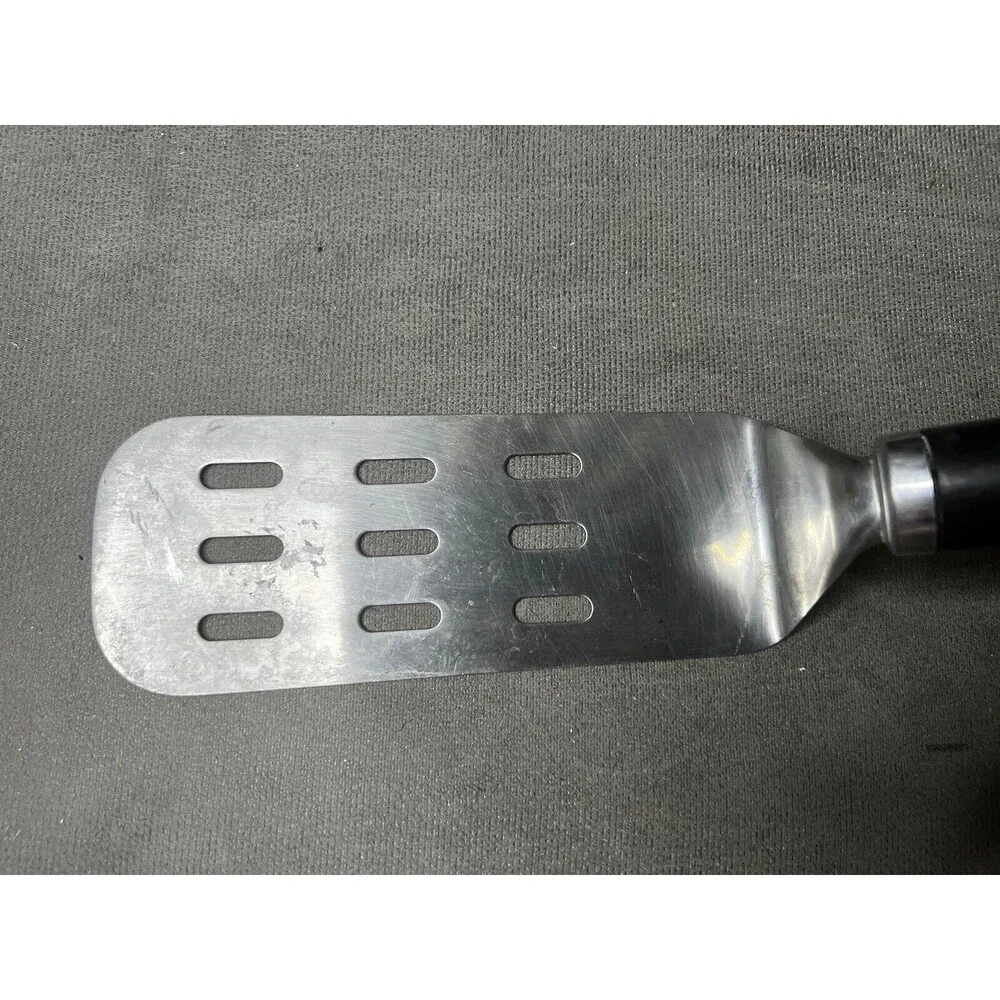 Kitchen Aid Restaurant Commercial Use Large Metal Slotted Lifter Turner Grill